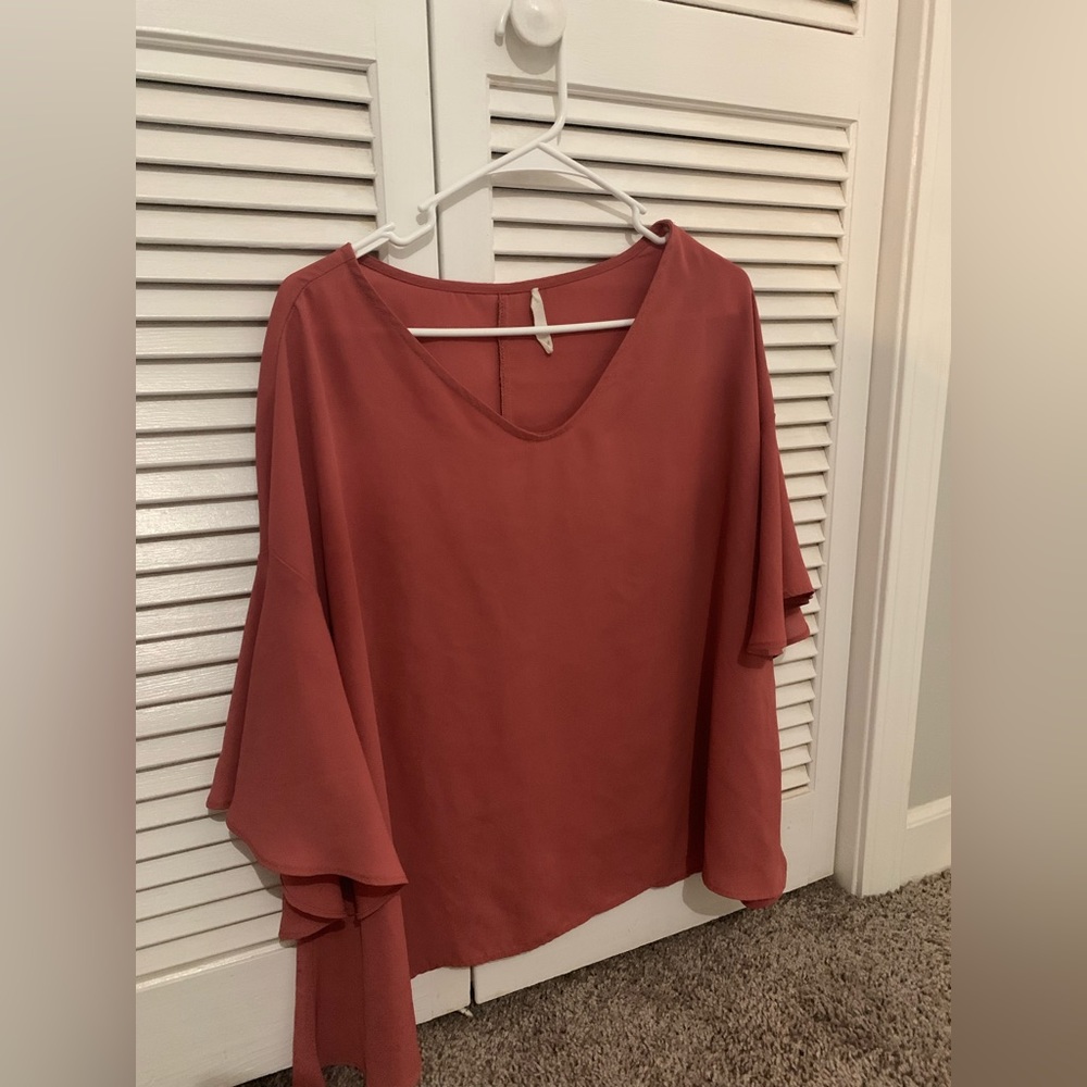 Bat wing boutique top